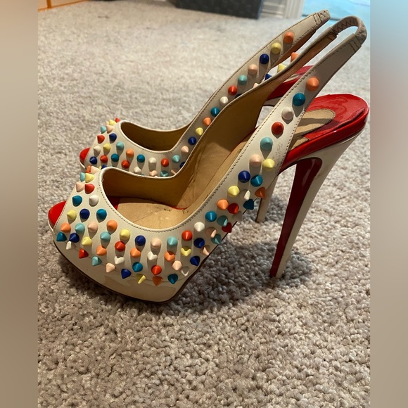 Women Slingback Christian Louboutin Heels. - Picture 2 of 5